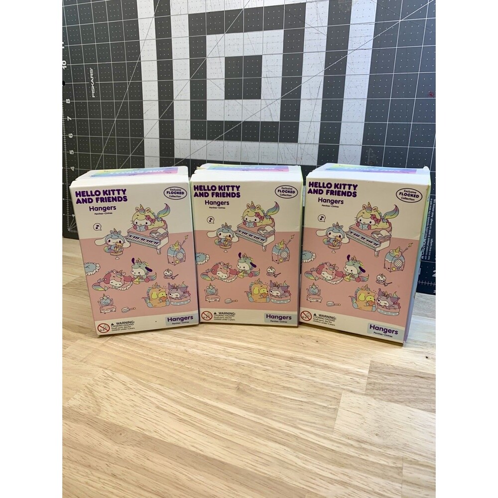Hello Kitty & Friends - Hangers - Flocked Pastel - Blind Boxes - Fair Condition